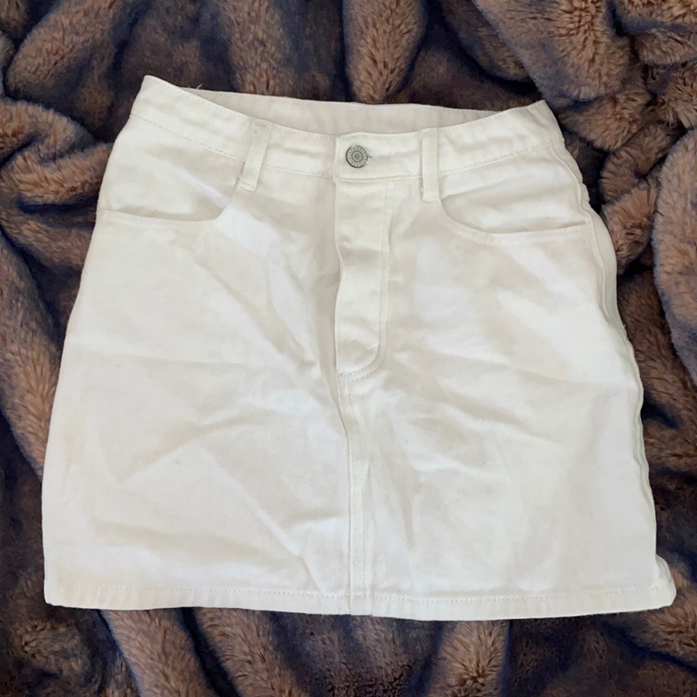 Brandy Melville White denim skirt j.galt